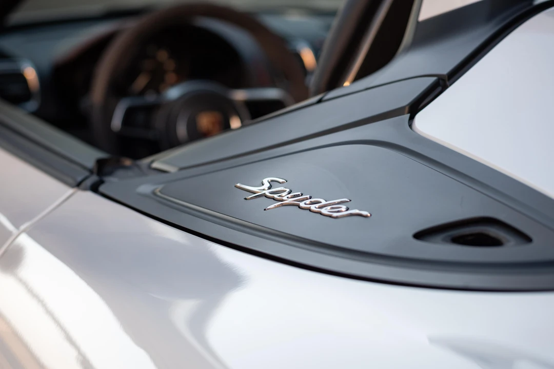 2016 Porsche 981 Boxster Spyder - Image 24 of 31