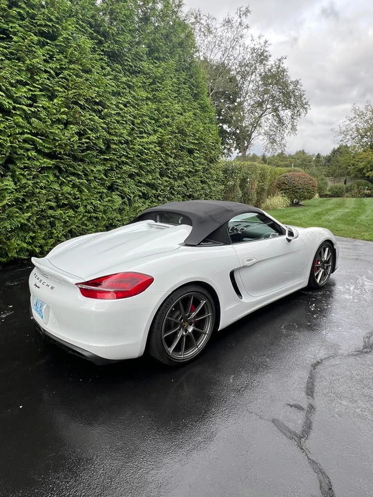 2016 Porsche 981 Boxster Spyder - Image 10 of 31