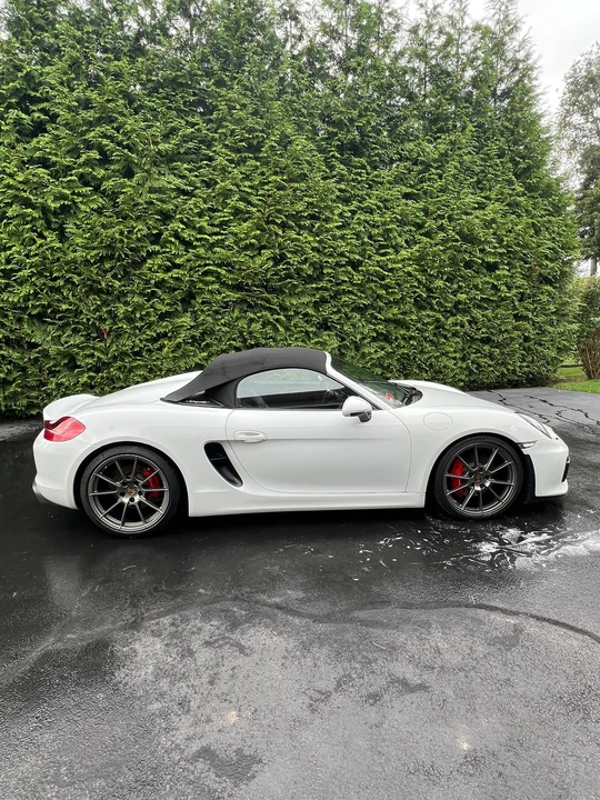2016 Porsche 981 Boxster Spyder - Image 11 of 31