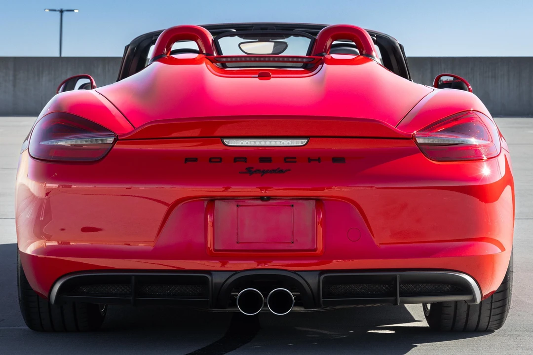 2016 Porsche 981 Boxster Spyder - Image 5 of 31