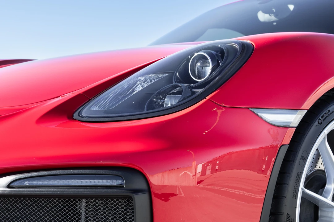 2016 Porsche 981 Boxster Spyder - Image 22 of 31