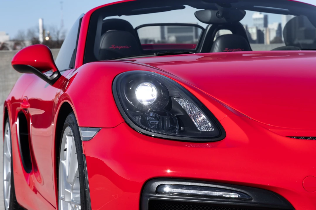 2016 Porsche 981 Boxster Spyder - Image 19 of 31