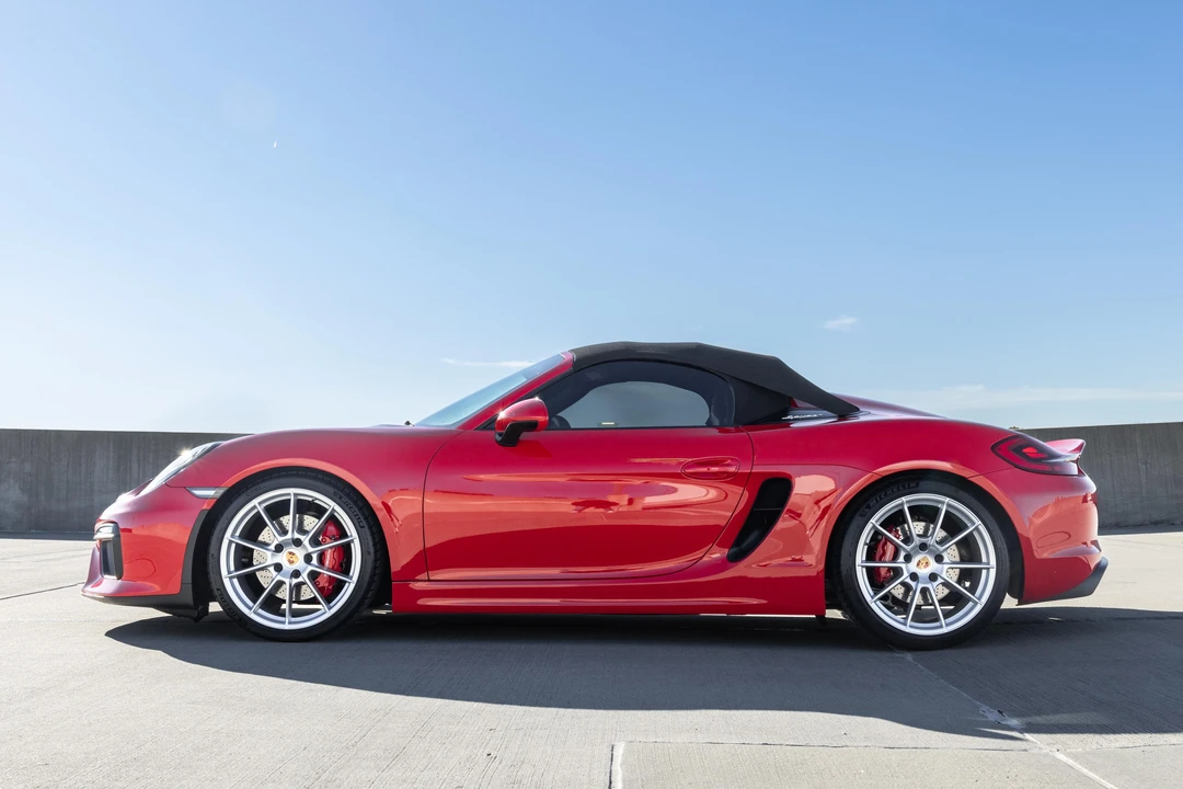 2016 Porsche 981 Boxster Spyder - Image 14 of 31