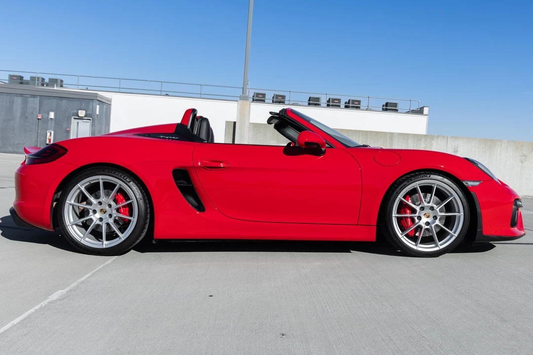 2016 Porsche 981 Boxster Spyder - Image 11 of 31