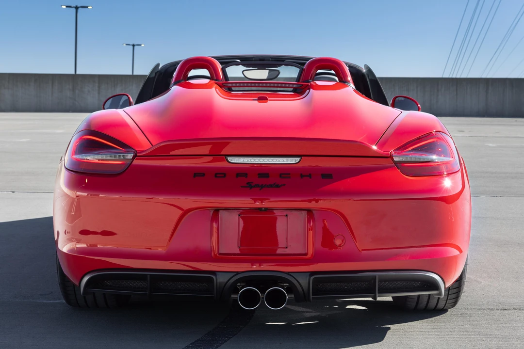 2016 Porsche 981 Boxster Spyder - Image 9 of 31