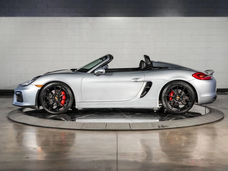 2016 Porsche 981 Boxster Spyder - Image 2 of 5