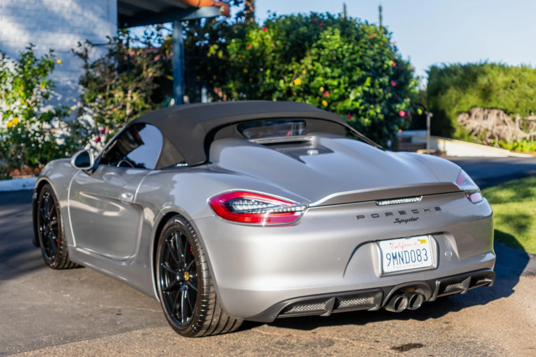2016 Porsche 981 Boxster Spyder - Image 10 of 27