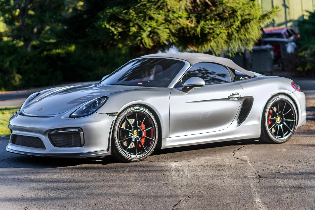 2016 Porsche 981 Boxster Spyder - Image 8 of 27
