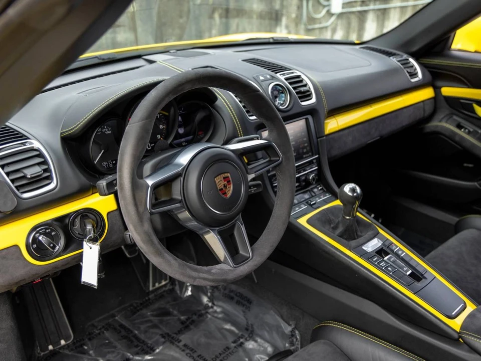 2016 Porsche 981 Boxster Spyder - Image 4 of 5