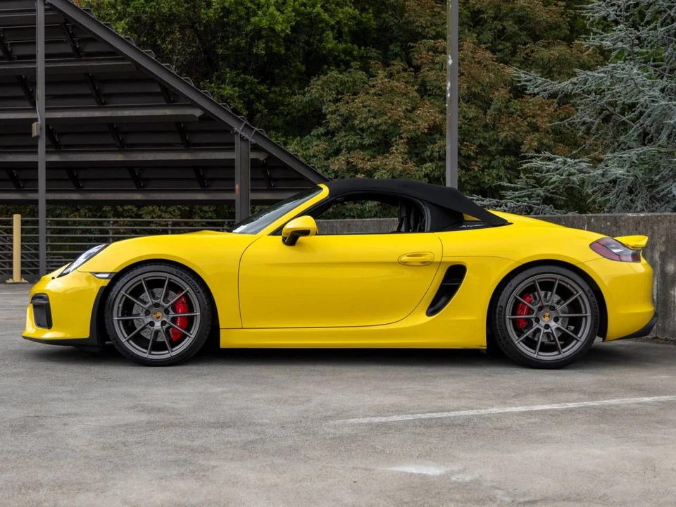 2016 Porsche 981 Boxster Spyder - Image 2 of 5