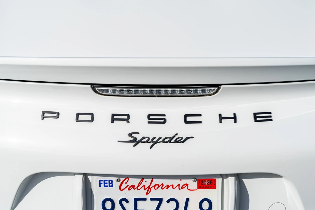 2016 Porsche 981 Boxster Spyder - Image 29 of 31