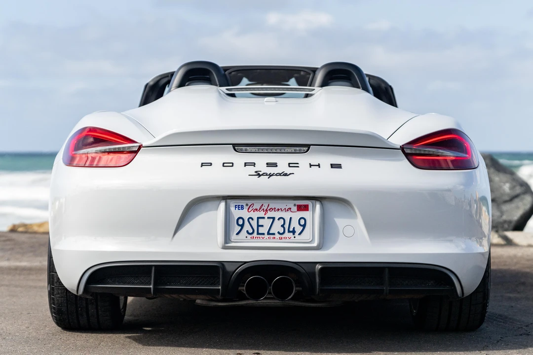 2016 Porsche 981 Boxster Spyder - Image 5 of 31