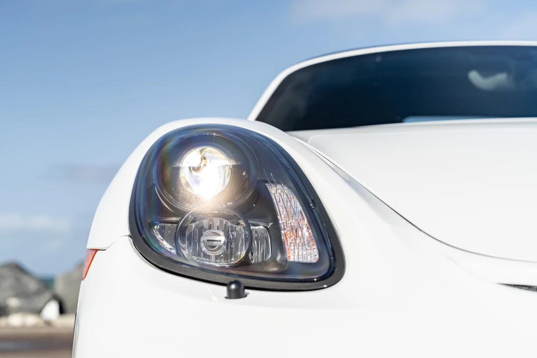 2016 Porsche 981 Boxster Spyder - Image 18 of 31