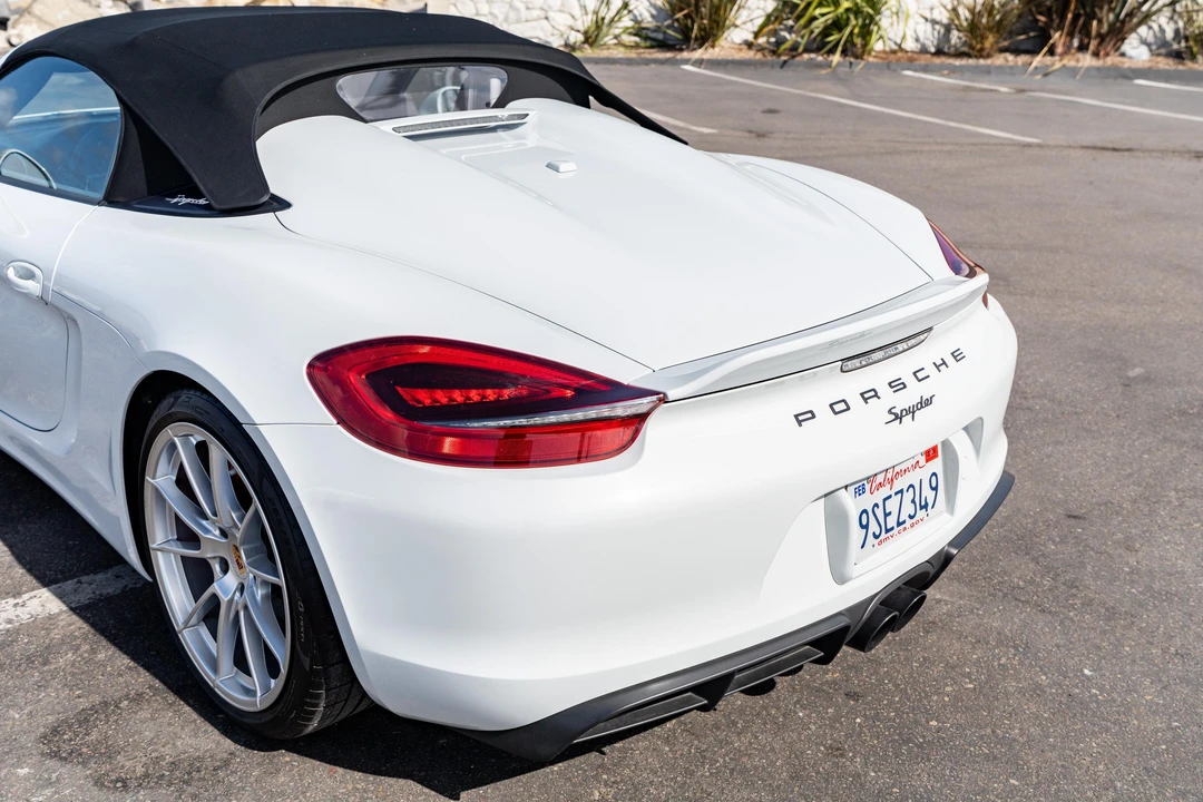 2016 Porsche 981 Boxster Spyder - Image 27 of 31