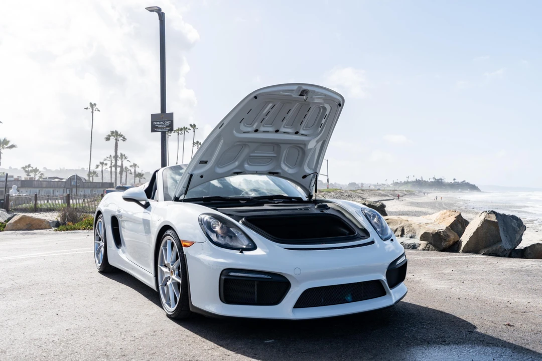 2016 Porsche 981 Boxster Spyder - Image 16 of 31