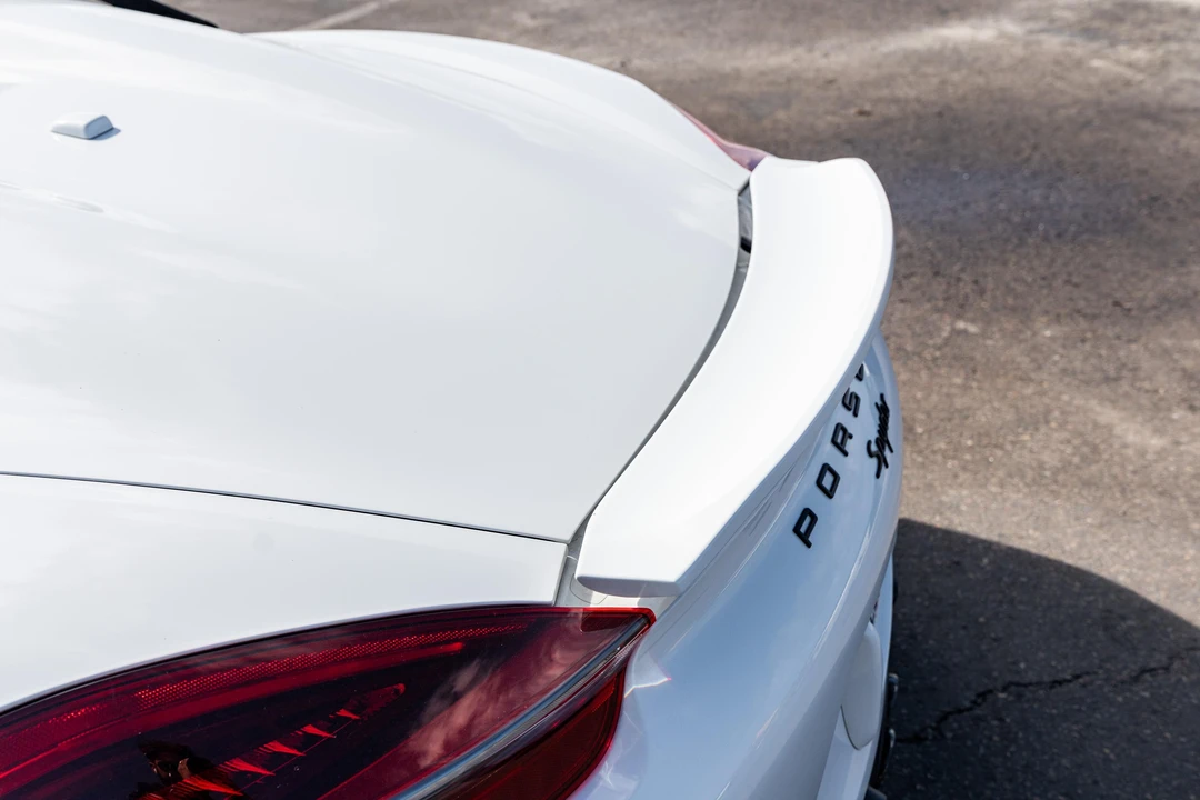 2016 Porsche 981 Boxster Spyder - Image 26 of 31