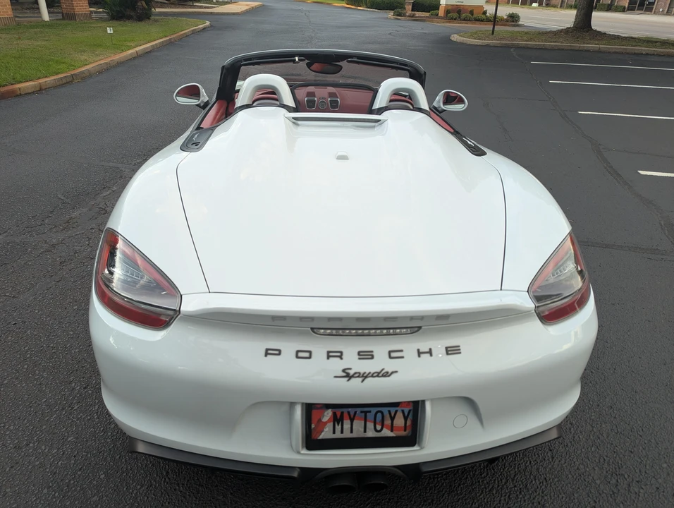 2016 Porsche 981 Boxster Spyder - Image 10 of 31