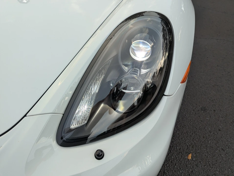 2016 Porsche 981 Boxster Spyder - Image 23 of 31
