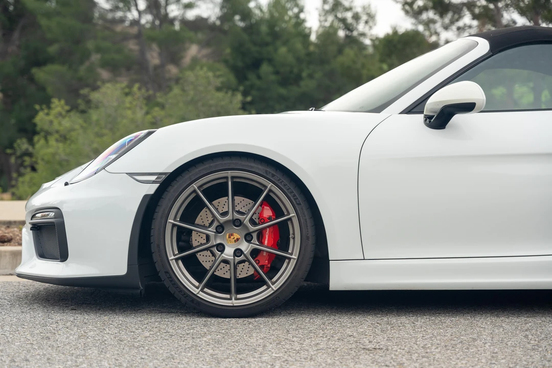 2016 Porsche 981 Boxster Spyder - Image 23 of 31
