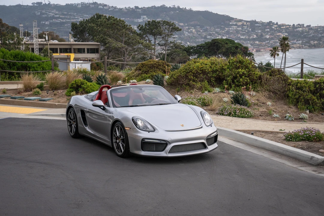 2016 Porsche 981 Boxster Spyder - Image 28 of 31