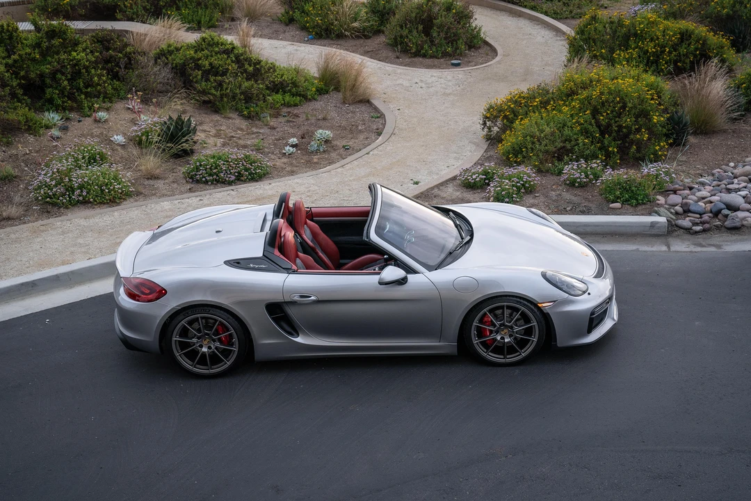 2016 Porsche 981 Boxster Spyder - Image 18 of 31
