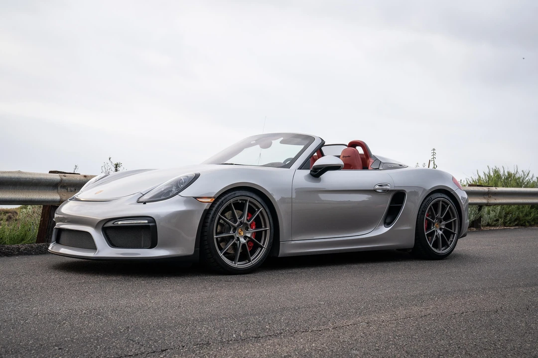 2016 Porsche 981 Boxster Spyder - Image 12 of 31