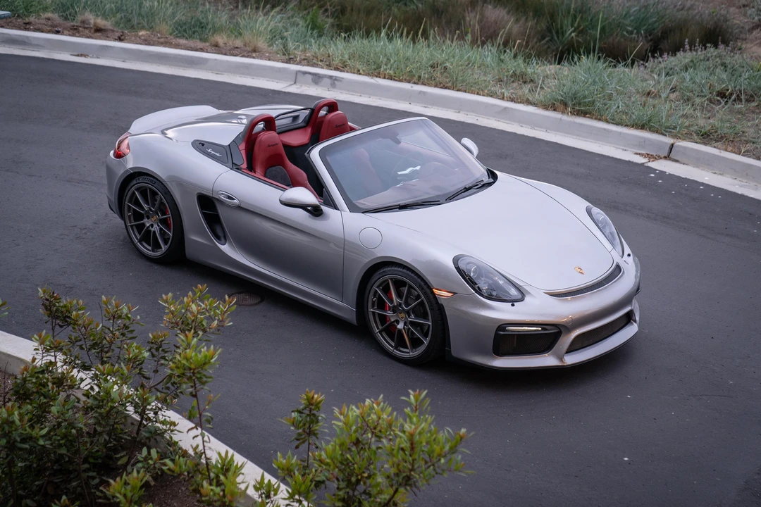 2016 Porsche 981 Boxster Spyder - Image 26 of 31