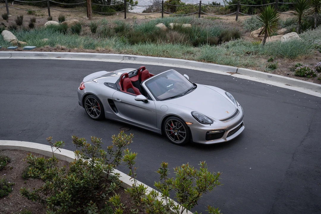 2016 Porsche 981 Boxster Spyder - Image 25 of 31