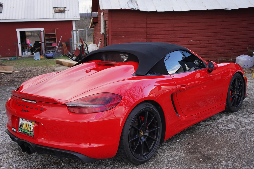 2016 Porsche 981 Boxster Spyder - Image 25 of 31