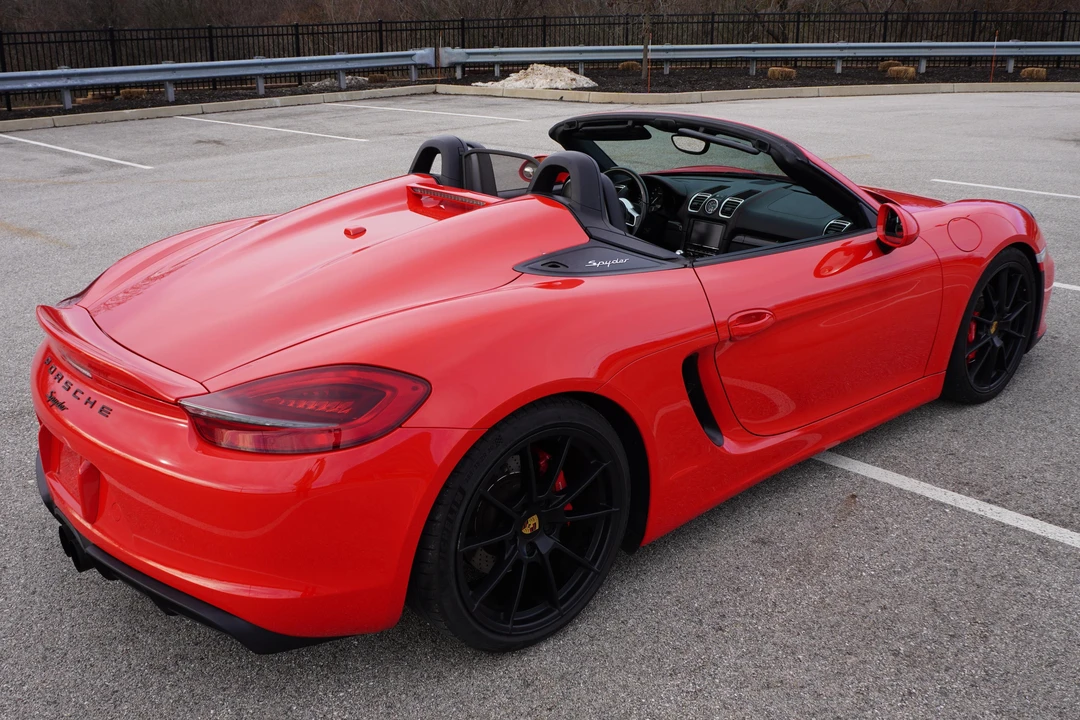 2016 Porsche 981 Boxster Spyder - Image 4 of 31