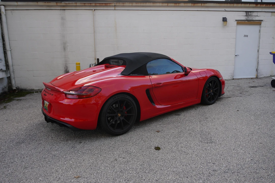 2016 Porsche 981 Boxster Spyder - Image 24 of 31