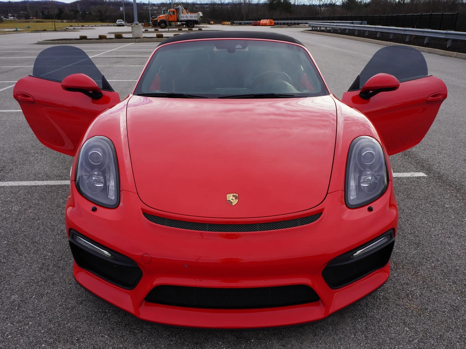 2016 Porsche 981 Boxster Spyder - Image 30 of 31