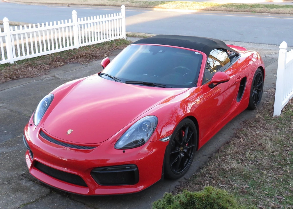 2016 Porsche 981 Boxster Spyder - Image 15 of 31