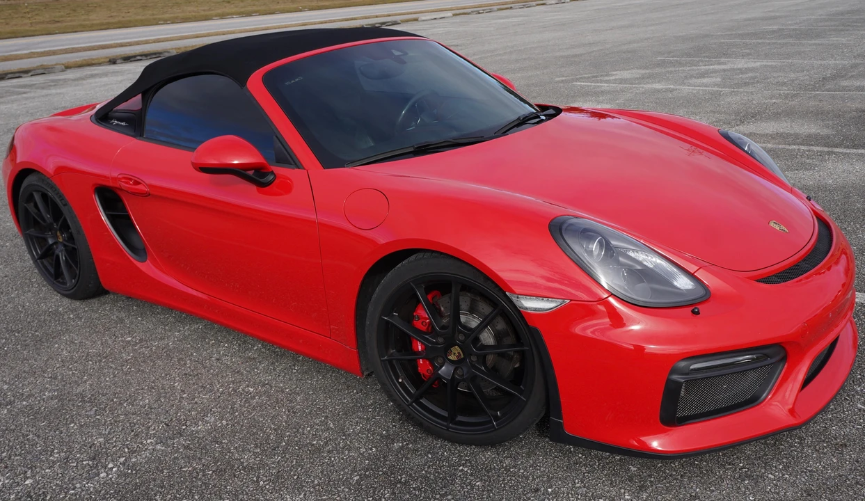 2016 Porsche 981 Boxster Spyder - Image 27 of 31