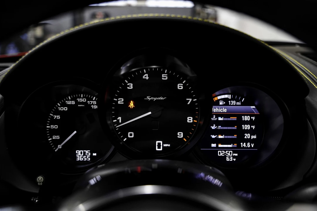 2016 Porsche 981 Boxster Spyder - Image 11 of 12