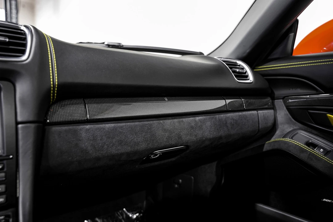 2016 Porsche 981 Boxster Spyder - Image 16 of 21