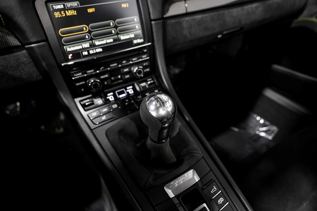 2016 Porsche 981 Boxster Spyder - Image 14 of 21