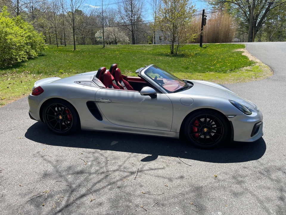 2016 Porsche 981 Boxster Spyder - Image 8 of 31