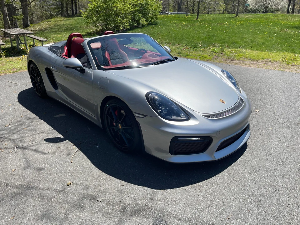2016 Porsche 981 Boxster Spyder - Image 9 of 31