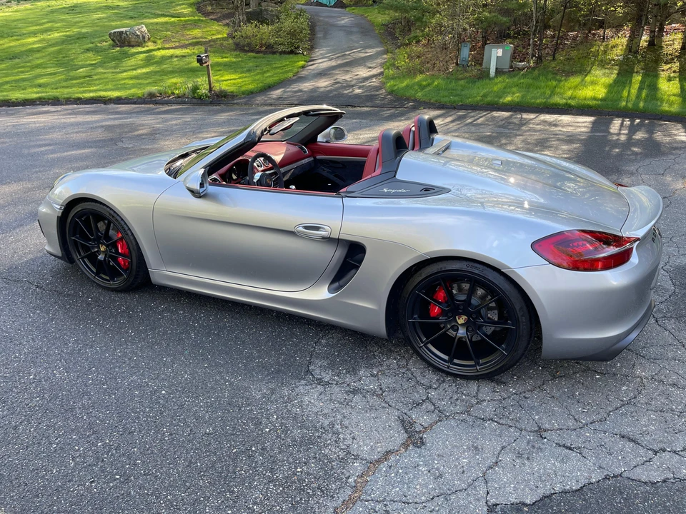 2016 Porsche 981 Boxster Spyder - Image 12 of 31