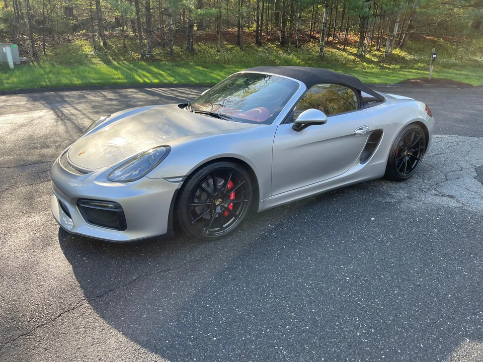 2016 Porsche 981 Boxster Spyder - Image 26 of 31