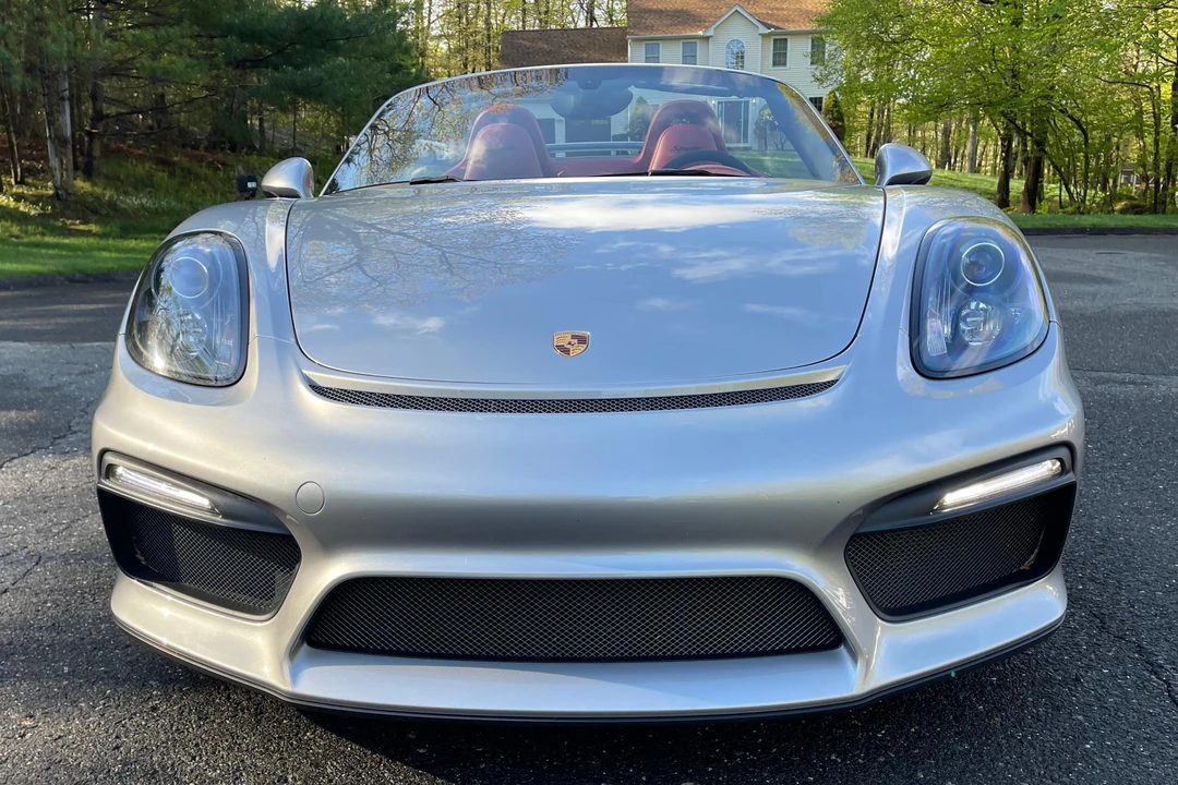2016 Porsche 981 Boxster Spyder - Image 2 of 31