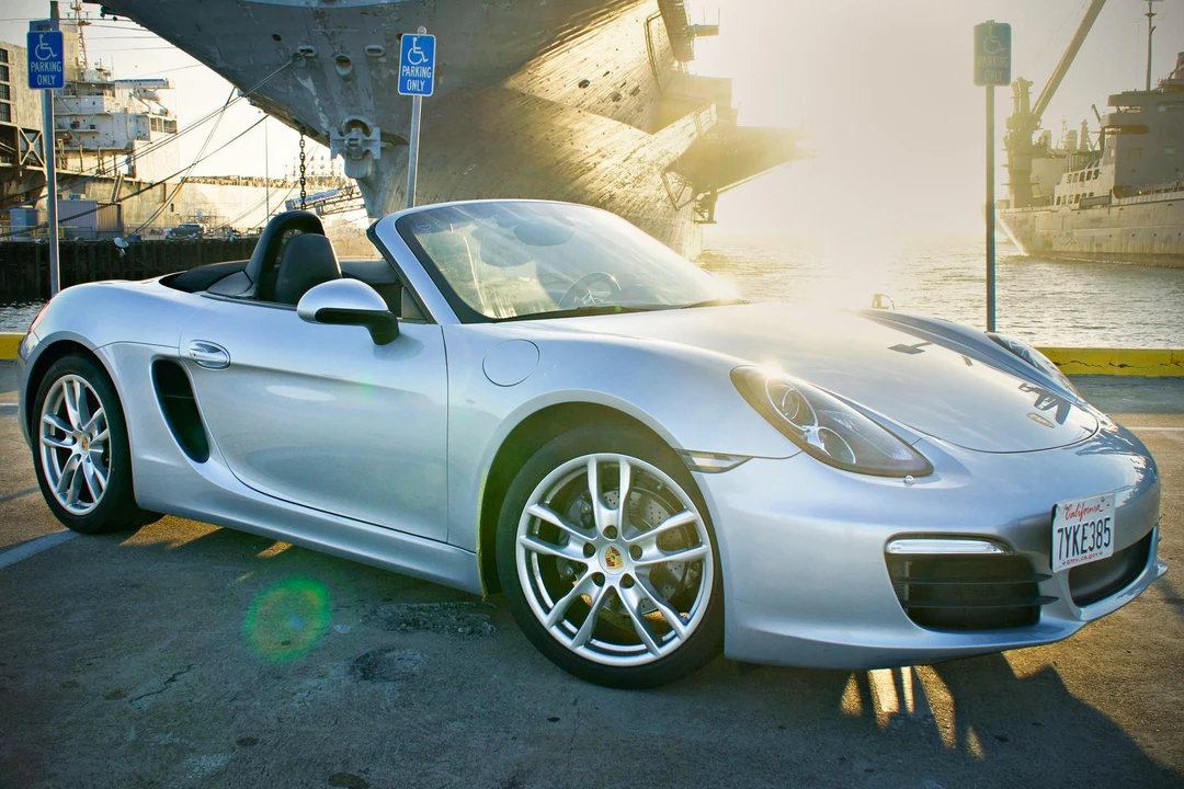 2016 Porsche 981 Boxster - Image 2 of 31