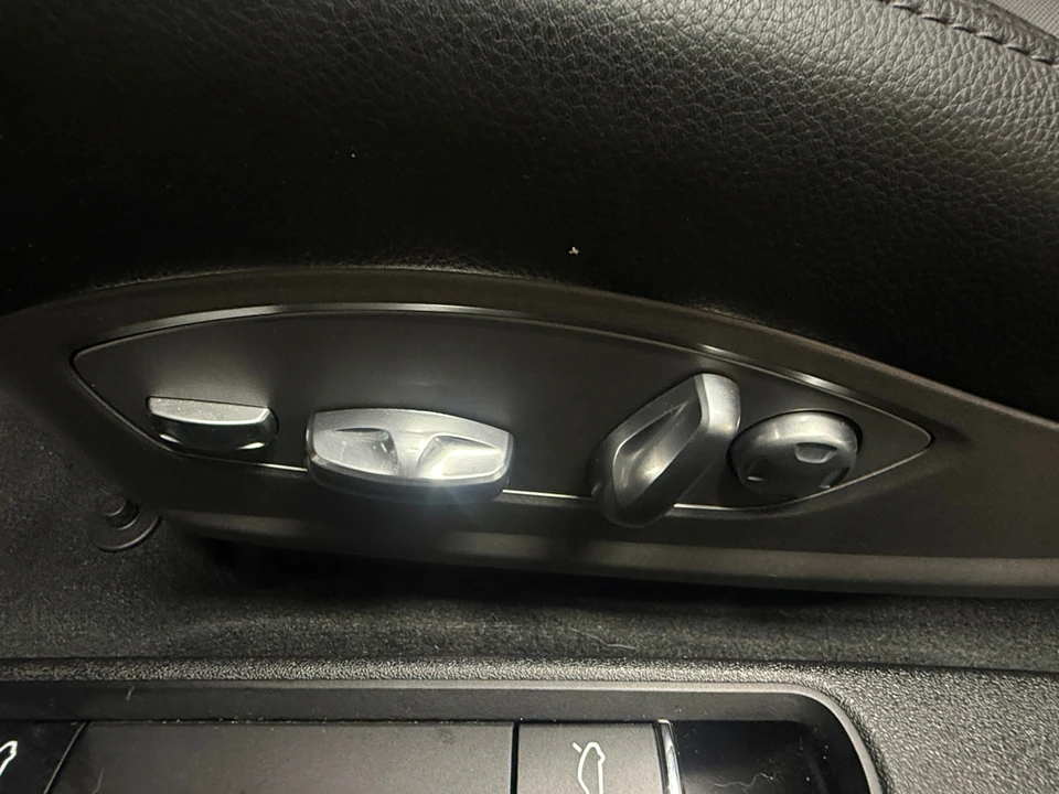 2016 Porsche 981 Boxster - Image 8 of 31
