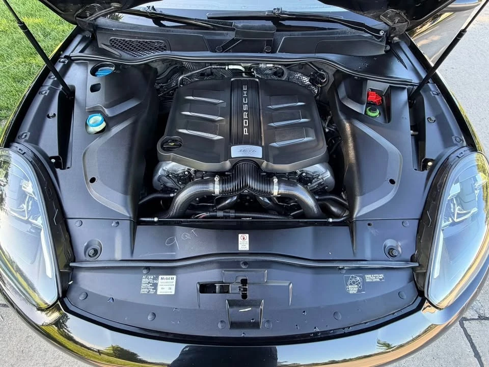 2016 Porsche 958 Cayenne GTS - Image 8 of 20