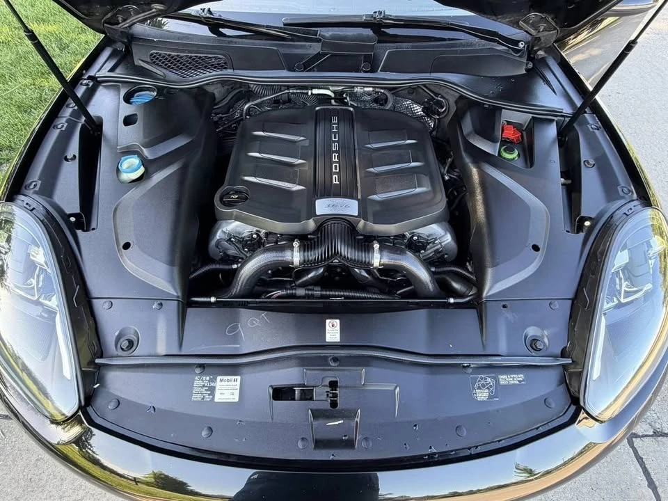 2016 Porsche 958 Cayenne GTS - Image 10 of 20