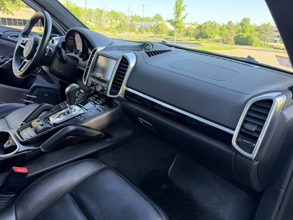 2016 Porsche 958 Cayenne GTS - Image 5 of 20