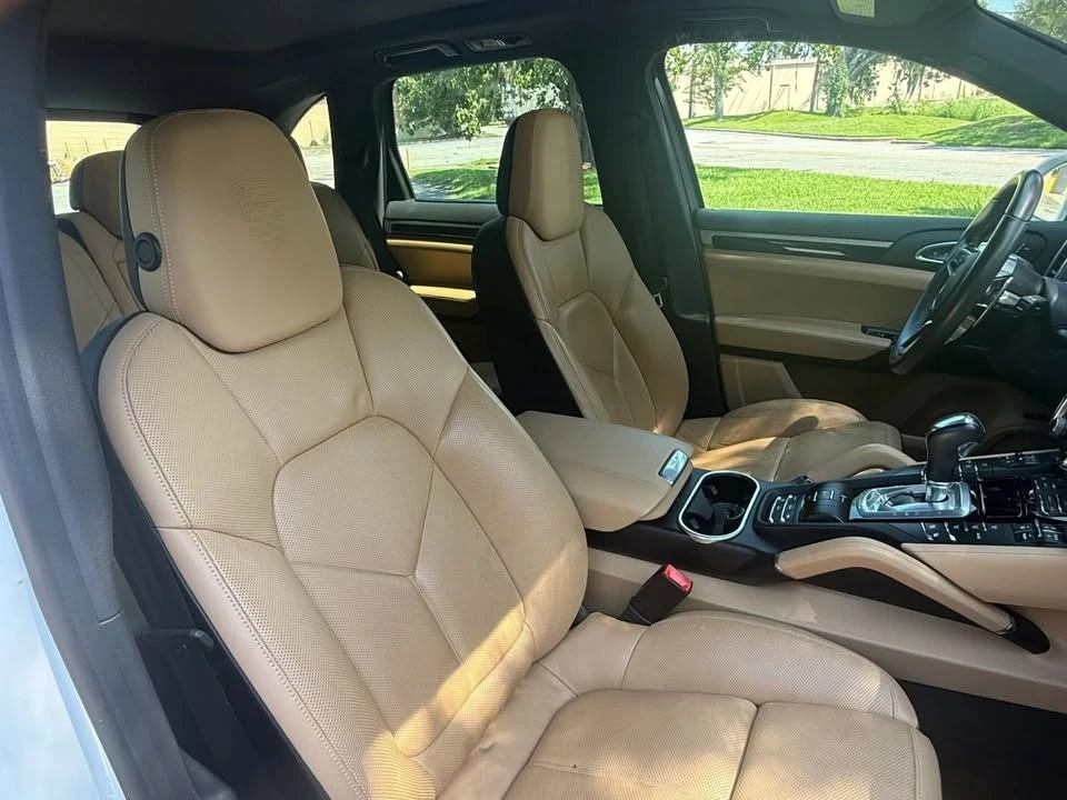 2016 Porsche 958 Cayenne - Image 14 of 17