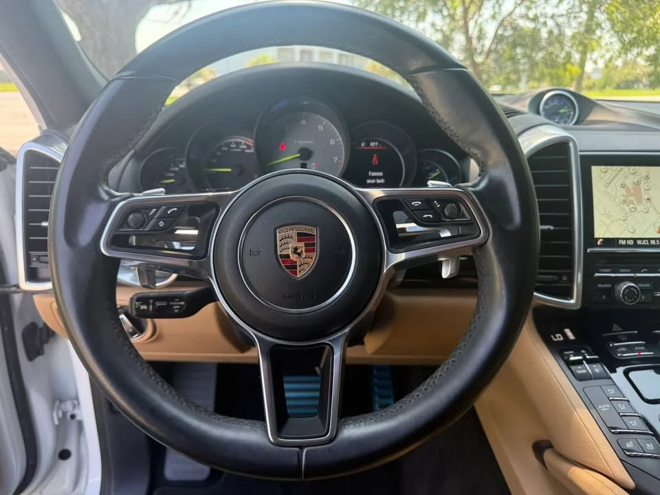 2016 Porsche 958 Cayenne - Image 7 of 17