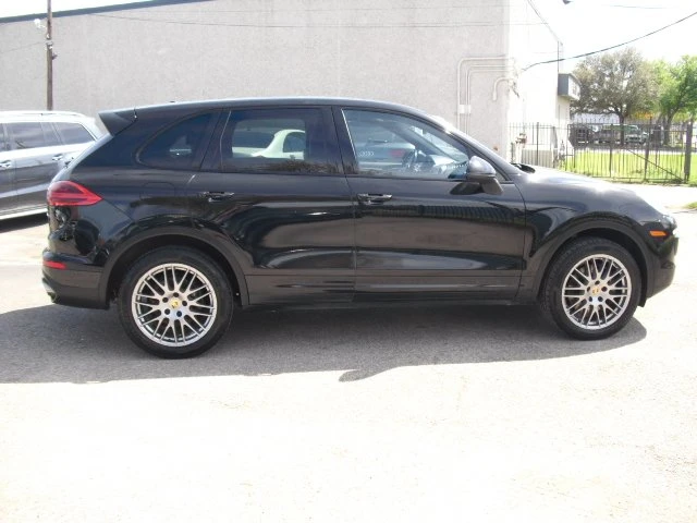 2016 Porsche 958 Cayenne - Image 7 of 19